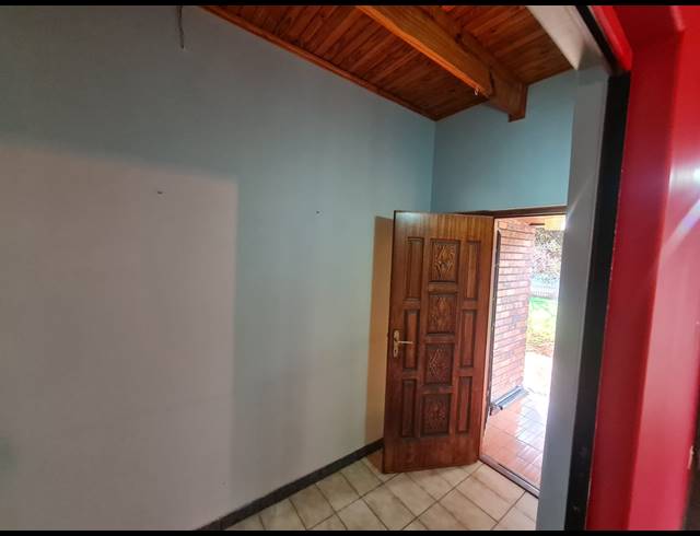 4 BEDROOM HOUSE FOR SALE IN VANDERBIJLPARK SE 2